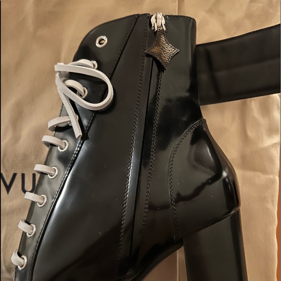 LouisVuitton Star Trail Boot in Patent Calfskin Leather Size 40 - New in Box - Picture 4 of 7